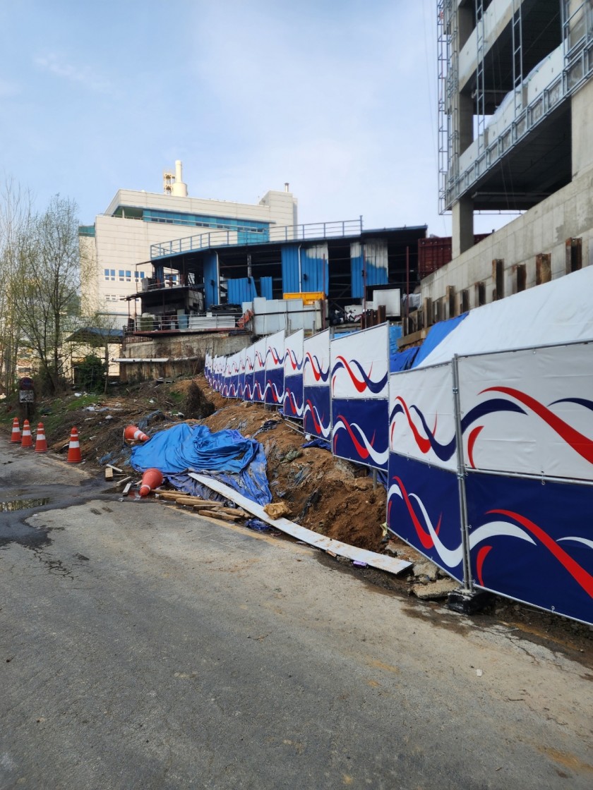 남광토건 수원원천동지식산업센터 > 시공사례 | (주)디자인휀스